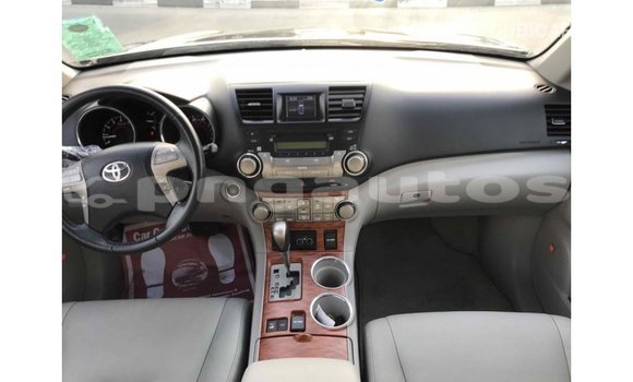 Buy Import Toyota Highlander Black Car in Import - Dubai in Enga Buy Import Toyota Highlander Black Car in Import - Dubai in Enga