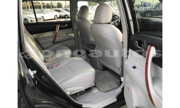 Buy Import Toyota Highlander Black Car in Import - Dubai in Enga Buy Import Toyota Highlander Black Car in Import - Dubai in Enga