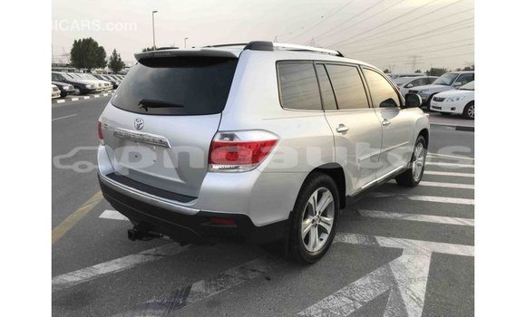 Buy Import Toyota Highlander Other Car in Import - Dubai in Enga Buy Import Toyota Highlander Other Car in Import - Dubai in Enga