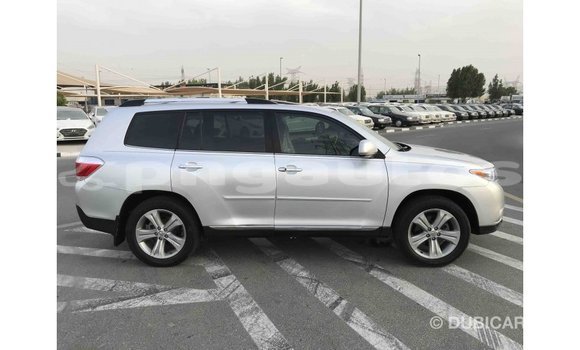 Buy Import Toyota Highlander Other Car in Import - Dubai in Enga Buy Import Toyota Highlander Other Car in Import - Dubai in Enga