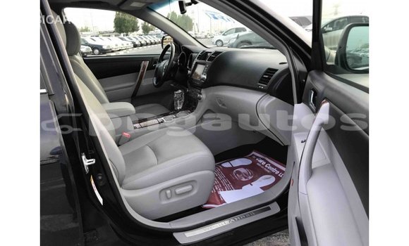 Buy Import Toyota Highlander Black Car in Import - Dubai in Enga Buy Import Toyota Highlander Black Car in Import - Dubai in Enga