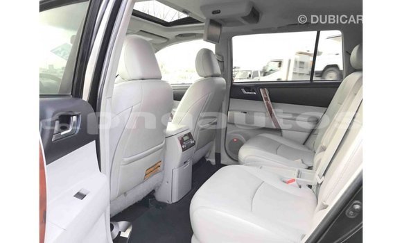 Buy Import Toyota Highlander Black Car in Import - Dubai in Enga Buy Import Toyota Highlander Black Car in Import - Dubai in Enga