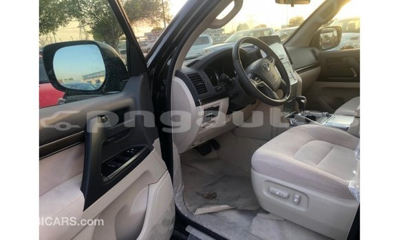 Buy Import Toyota Land Cruiser Black Car in Import - Dubai in Enga Buy Import Toyota Land Cruiser Black Car in Import - Dubai in Enga