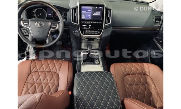 Buy Import Toyota Land Cruiser Black Car in Import - Dubai in Enga Buy Import Toyota Land Cruiser Black Car in Import - Dubai in Enga