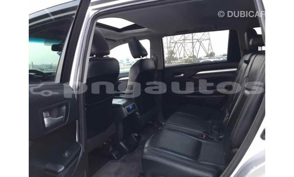 Buy Import Toyota Highlander Other Car in Import - Dubai in Enga Buy Import Toyota Highlander Other Car in Import - Dubai in Enga