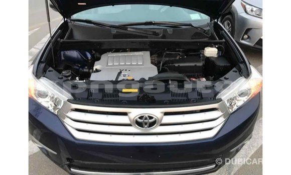 Buy Import Toyota Highlander Blue Car in Import - Dubai in Enga Buy Import Toyota Highlander Blue Car in Import - Dubai in Enga
