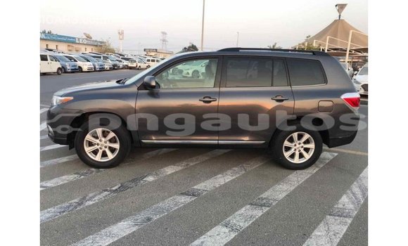 Buy Import Toyota Highlander Other Car in Import - Dubai in Enga Buy Import Toyota Highlander Other Car in Import - Dubai in Enga