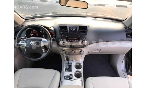 Buy Import Toyota Highlander Other Car in Import - Dubai in Enga Buy Import Toyota Highlander Other Car in Import - Dubai in Enga