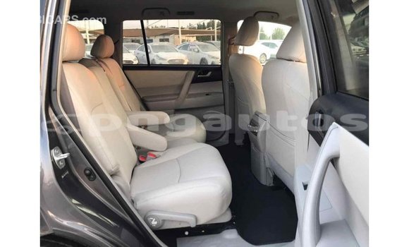Buy Import Toyota Highlander Other Car in Import - Dubai in Enga Buy Import Toyota Highlander Other Car in Import - Dubai in Enga