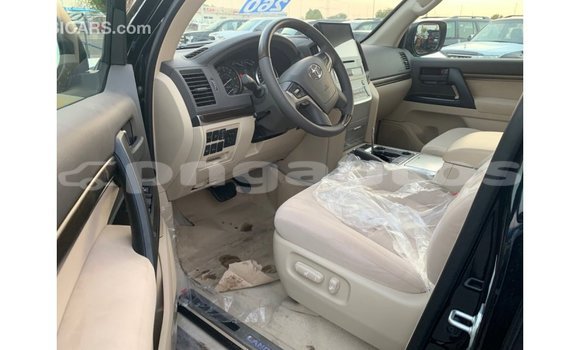 Buy Import Toyota Land Cruiser Black Car in Import - Dubai in Enga Buy Import Toyota Land Cruiser Black Car in Import - Dubai in Enga