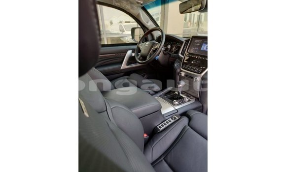 Buy Import Toyota Land Cruiser Black Car in Import - Dubai in Enga Buy Import Toyota Land Cruiser Black Car in Import - Dubai in Enga
