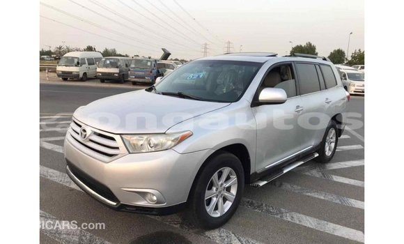 Buy Import Toyota Highlander Other Car in Import - Dubai in Enga Buy Import Toyota Highlander Other Car in Import - Dubai in Enga