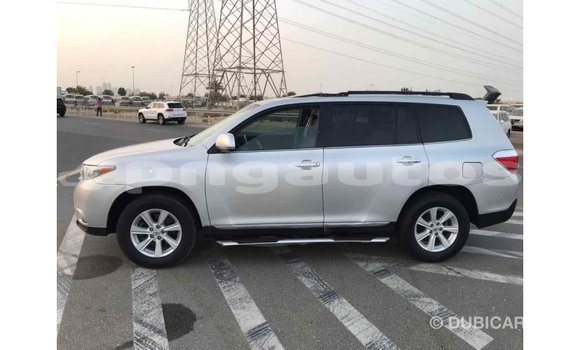 Buy Import Toyota Highlander Other Car in Import - Dubai in Enga Buy Import Toyota Highlander Other Car in Import - Dubai in Enga