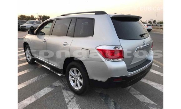 Buy Import Toyota Highlander Other Car in Import - Dubai in Enga Buy Import Toyota Highlander Other Car in Import - Dubai in Enga