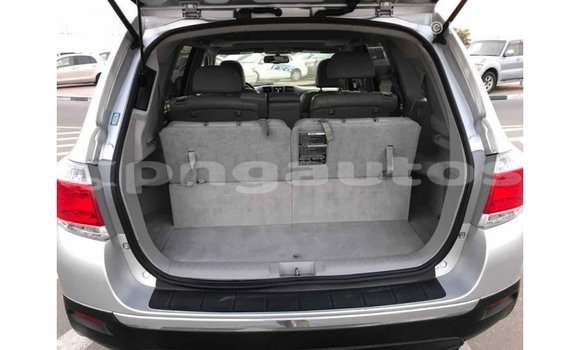 Buy Import Toyota Highlander Other Car in Import - Dubai in Enga Buy Import Toyota Highlander Other Car in Import - Dubai in Enga