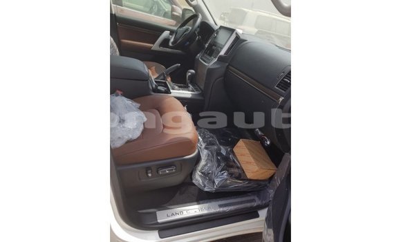 Buy Import Toyota Land Cruiser Brown Car in Import - Dubai in Enga Buy Import Toyota Land Cruiser Brown Car in Import - Dubai in Enga