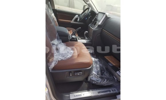 Buy Import Toyota Land Cruiser Brown Car in Import - Dubai in Enga Buy Import Toyota Land Cruiser Brown Car in Import - Dubai in Enga