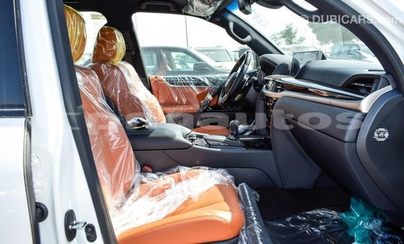 Buy Import Lexus LX White Car in Import - Dubai in Enga Buy Import Lexus LX White Car in Import - Dubai in Enga