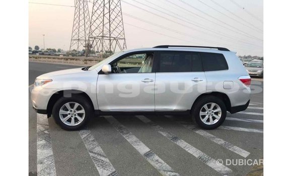 Buy Import Toyota Highlander Other Car in Import - Dubai in Enga Buy Import Toyota Highlander Other Car in Import - Dubai in Enga