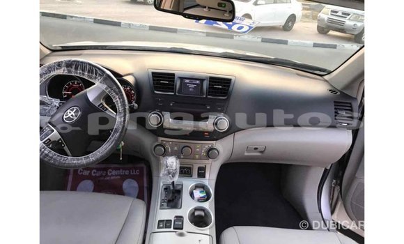 Buy Import Toyota Highlander Other Car in Import - Dubai in Enga Buy Import Toyota Highlander Other Car in Import - Dubai in Enga