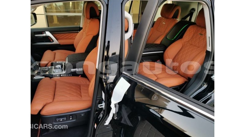 Big with watermark toyota land cruiser enga import dubai 3597