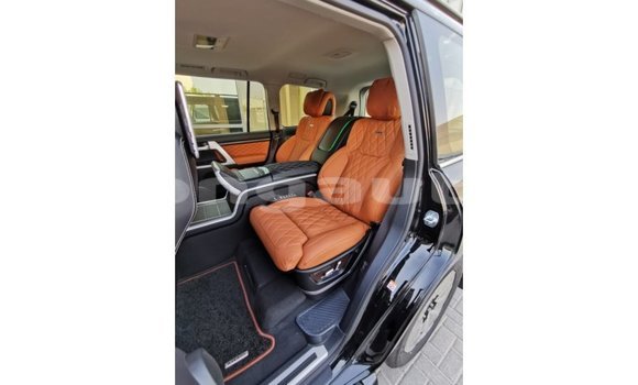 Buy Import Toyota Land Cruiser Black Car in Import - Dubai in Enga Buy Import Toyota Land Cruiser Black Car in Import - Dubai in Enga