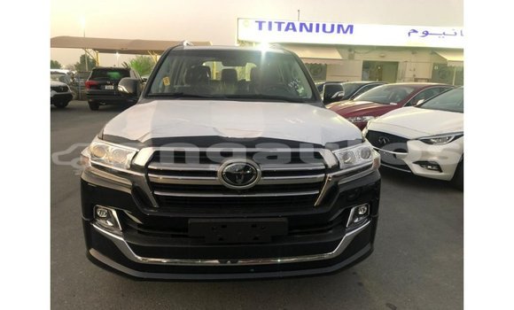 Buy Import Toyota Land Cruiser Black Car in Import - Dubai in Enga Buy Import Toyota Land Cruiser Black Car in Import - Dubai in Enga