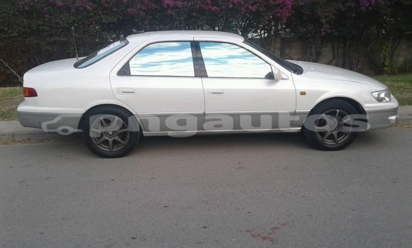 Acheter Occasion Voiture Toyota Camry Blanc à Port Moresby, National Capital District Acheter Occasion Voiture Toyota Camry Blanc à Port Moresby, National Capital District
