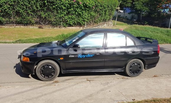 Acheter Occasion Voiture Mitsubishi Lancer Noir à Port Moresby, National Capital District Acheter Occasion Voiture Mitsubishi Lancer Noir à Port Moresby, National Capital District