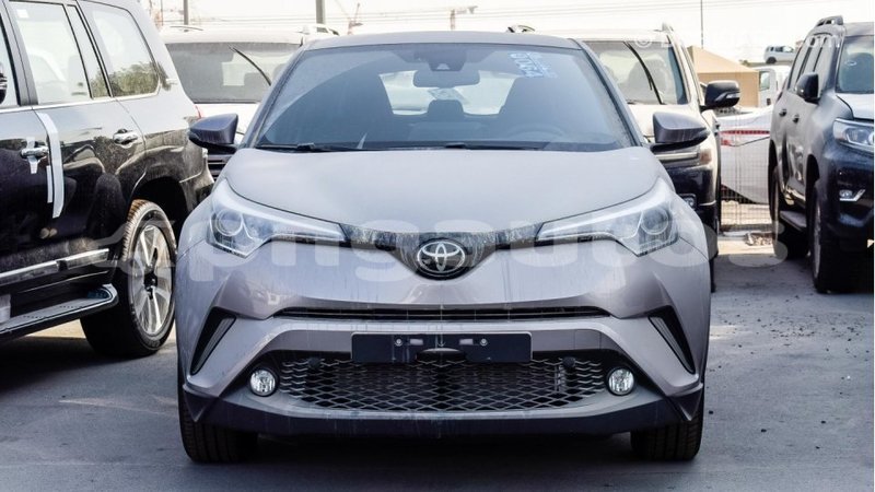 Big with watermark toyota c hr enga import dubai 3637