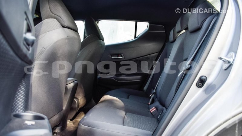 Big with watermark toyota c hr enga import dubai 3637