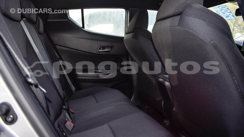 Big with watermark toyota c hr enga import dubai 3637