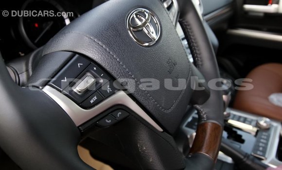 Buy Import Toyota Land Cruiser Black Car in Import - Dubai in Enga Buy Import Toyota Land Cruiser Black Car in Import - Dubai in Enga
