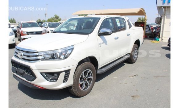 Buy Import Toyota Hilux White Car in Import - Dubai in Enga Buy Import Toyota Hilux White Car in Import - Dubai in Enga