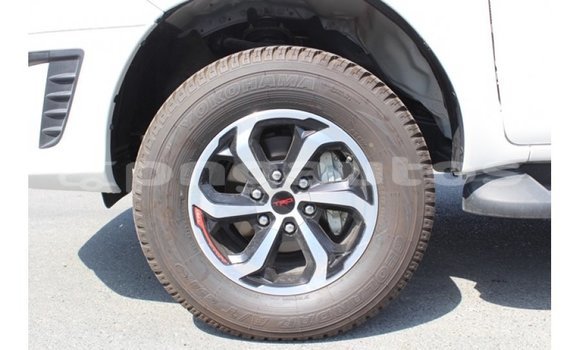 Buy Import Toyota Hilux White Car in Import - Dubai in Enga Buy Import Toyota Hilux White Car in Import - Dubai in Enga