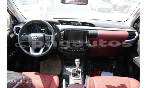 Buy Import Toyota Hilux White Car in Import - Dubai in Enga Buy Import Toyota Hilux White Car in Import - Dubai in Enga