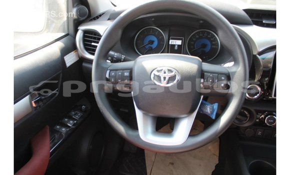 Buy Import Toyota Hilux White Car in Import - Dubai in Enga Buy Import Toyota Hilux White Car in Import - Dubai in Enga
