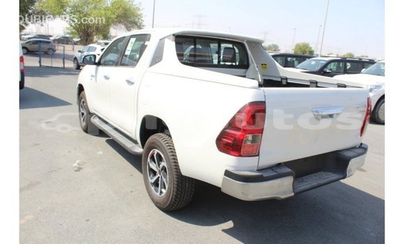 Buy Import Toyota Hilux White Car in Import - Dubai in Enga Buy Import Toyota Hilux White Car in Import - Dubai in Enga