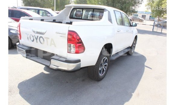 Buy Import Toyota Hilux White Car in Import - Dubai in Enga Buy Import Toyota Hilux White Car in Import - Dubai in Enga
