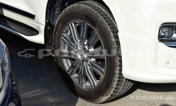 Buy Import Toyota Land Cruiser White Car in Import - Dubai in Enga Buy Import Toyota Land Cruiser White Car in Import - Dubai in Enga