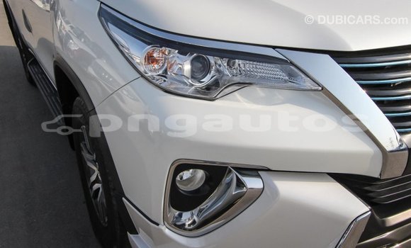 Buy Import Toyota Fortuner White Car in Import - Dubai in Enga Buy Import Toyota Fortuner White Car in Import - Dubai in Enga