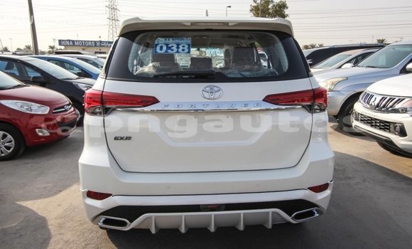 Buy Import Toyota Fortuner White Car in Import - Dubai in Enga Buy Import Toyota Fortuner White Car in Import - Dubai in Enga