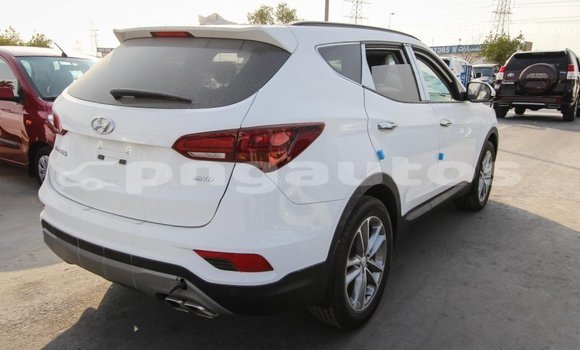Buy Import Hyundai Santa Fe White Car in Import - Dubai in Enga Buy Import Hyundai Santa Fe White Car in Import - Dubai in Enga