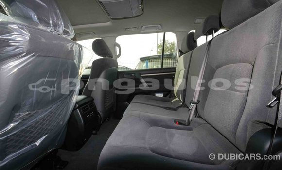Buy Import Toyota Land Cruiser White Car in Import - Dubai in Enga Buy Import Toyota Land Cruiser White Car in Import - Dubai in Enga