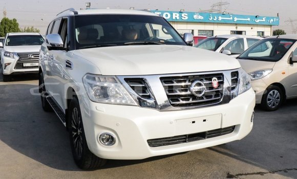 Buy Import Nissan Patrol White Car in Import - Dubai in Enga Buy Import Nissan Patrol White Car in Import - Dubai in Enga