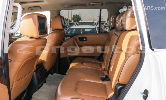 Buy Import Nissan Patrol White Car in Import - Dubai in Enga Buy Import Nissan Patrol White Car in Import - Dubai in Enga
