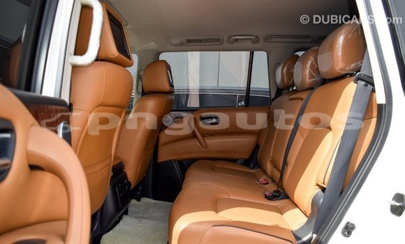 Buy Import Nissan Patrol White Car in Import - Dubai in Enga Buy Import Nissan Patrol White Car in Import - Dubai in Enga