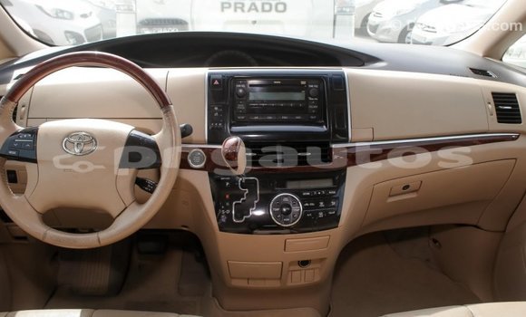 Buy Import Toyota Previa White Car in Import - Dubai in Enga Buy Import Toyota Previa White Car in Import - Dubai in Enga