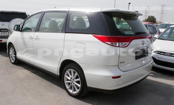 Buy Import Toyota Previa White Car in Import - Dubai in Enga Buy Import Toyota Previa White Car in Import - Dubai in Enga