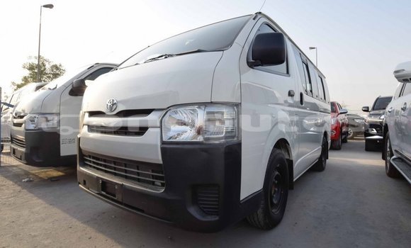 Buy Import Toyota Hiace White Car in Import - Dubai in Enga Buy Import Toyota Hiace White Car in Import - Dubai in Enga